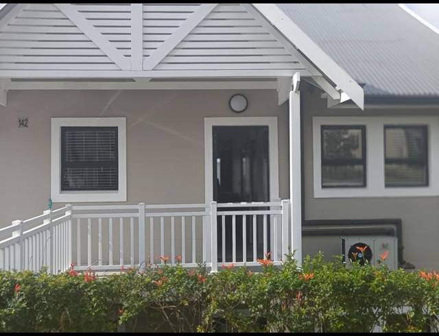 2 BEDROOM TOWNHOUSE FOR SALE IN PADFIELD PARK